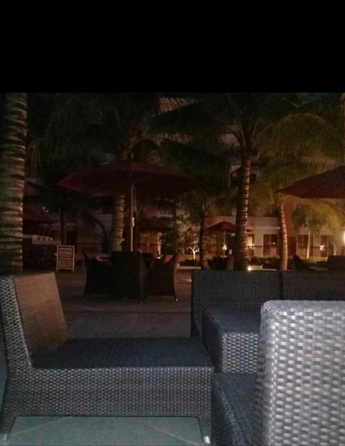 San Remo Oasis Srp Cebu Aparthotel Exteriör bild